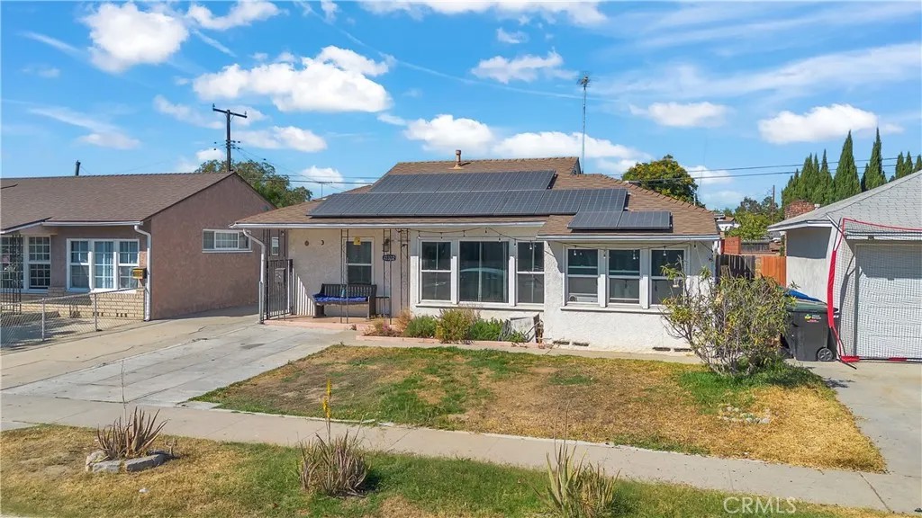 13302 Volunteer Avenue