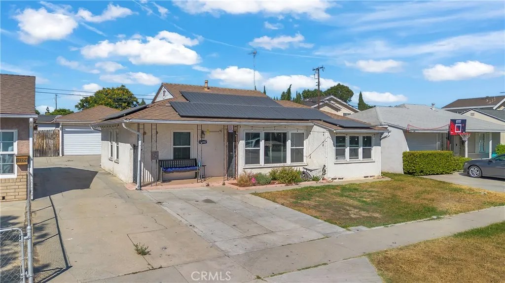 13302 Volunteer Avenue
