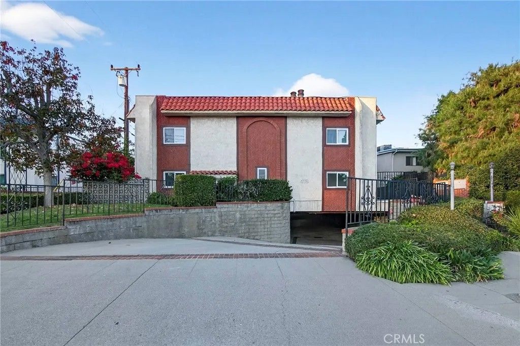 Photo of 419 Fairview Ave #F, Arcadia, CA 91007 (MLS # PW25282163)