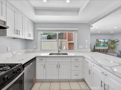 MLS: OC26050072