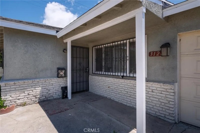3128 W 147th