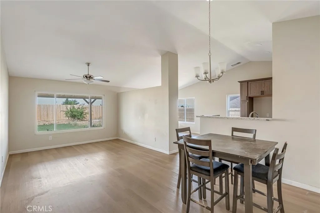 10878 Villa