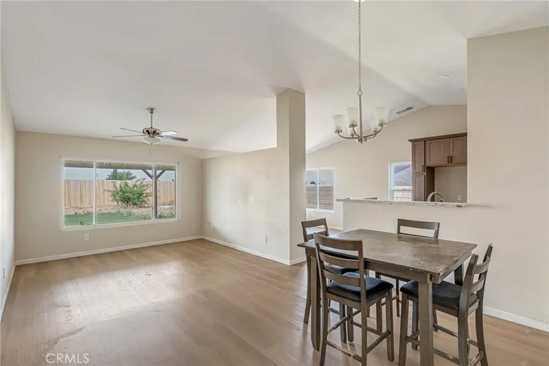10878 Villa