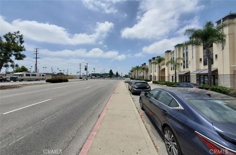 Tiny photo for 8021 S VERMONT Avenue #24, Los Angeles, CA 90044 (MLS # PW25241665)
