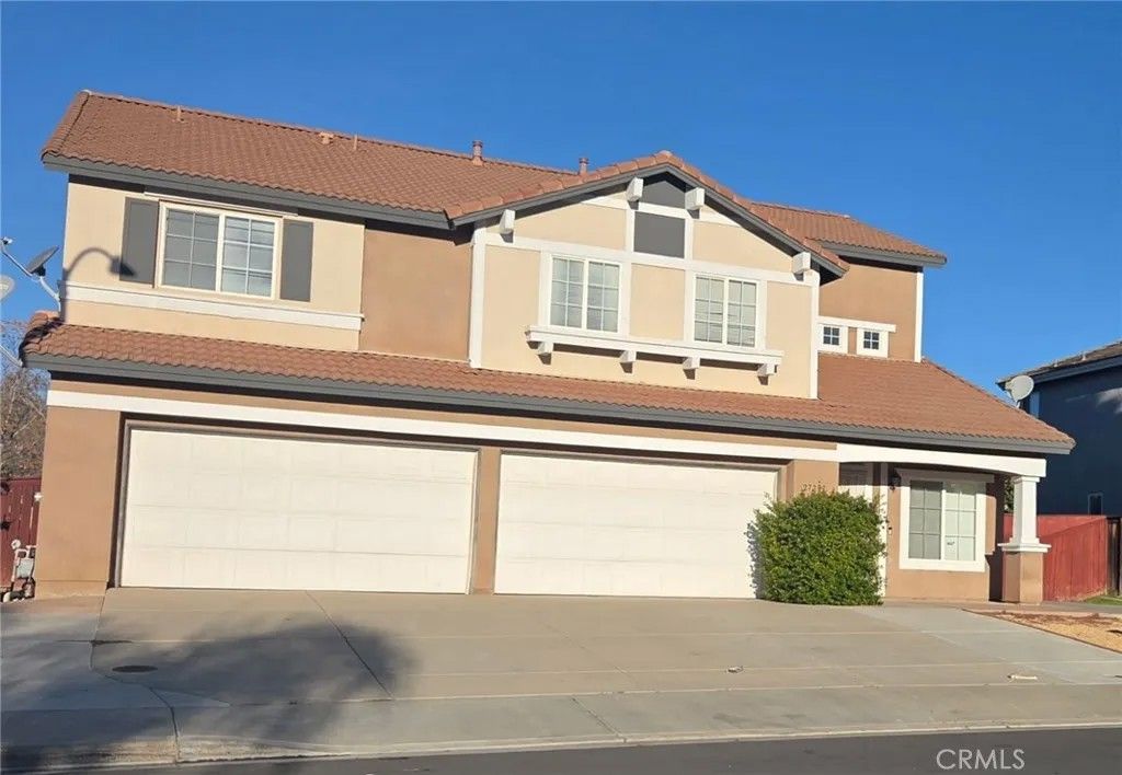Photo of 27297 Sierra Madre Drive, Murrieta, CA 92563 (MLS # SW25275837)