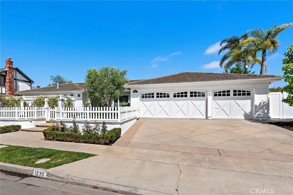 1230 Santiago Drive