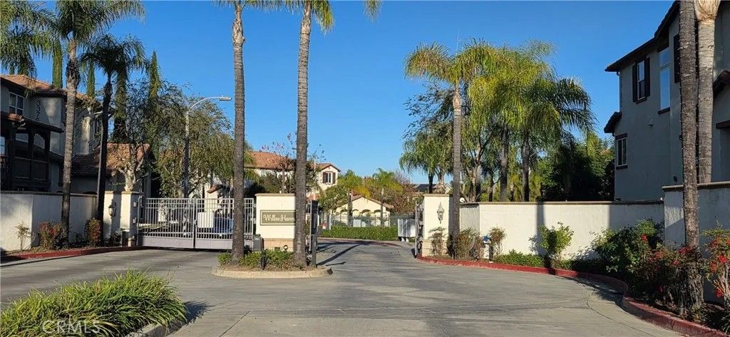 Photo of 33810 Willow Haven #101, Murrieta, CA 92563 (MLS # TR26006139)