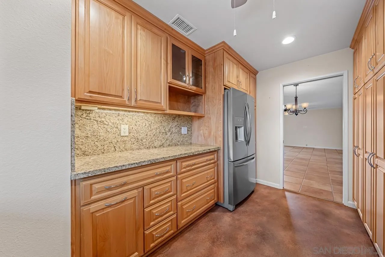 1044 La Ventana