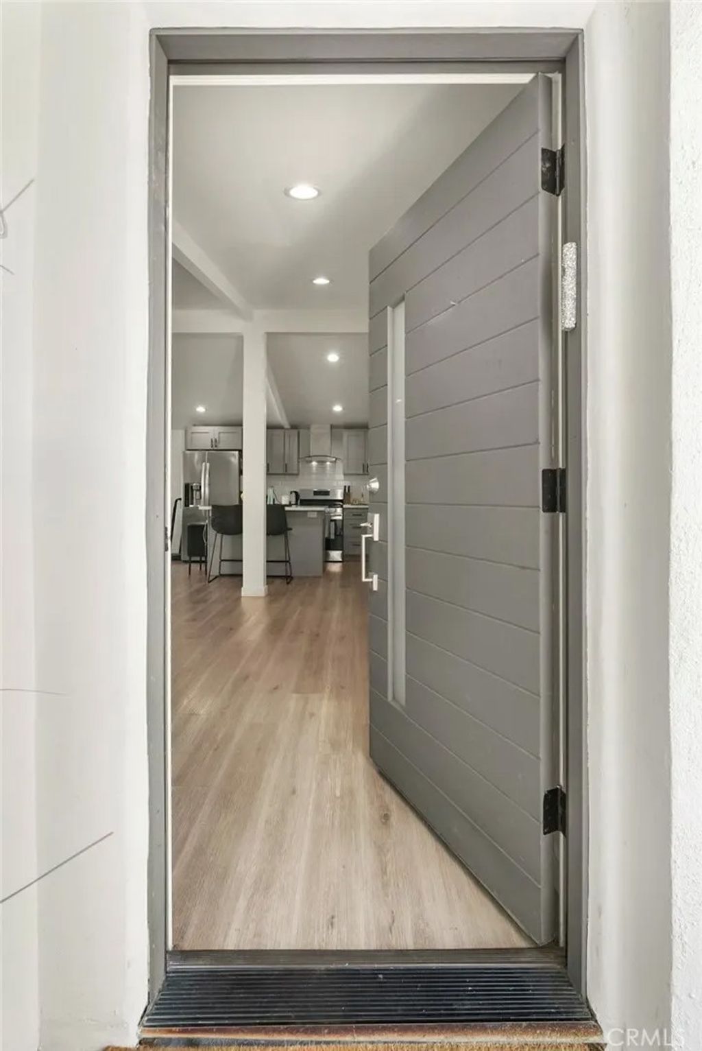 Photo of 6413 Wystone Avenue, Reseda, CA 91335 (MLS # SR26089385)