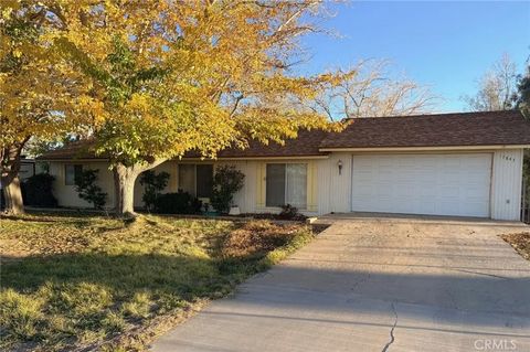 Photo of 17843 Linden St, Hesperia, CA 92345 (MLS # HD25272877)