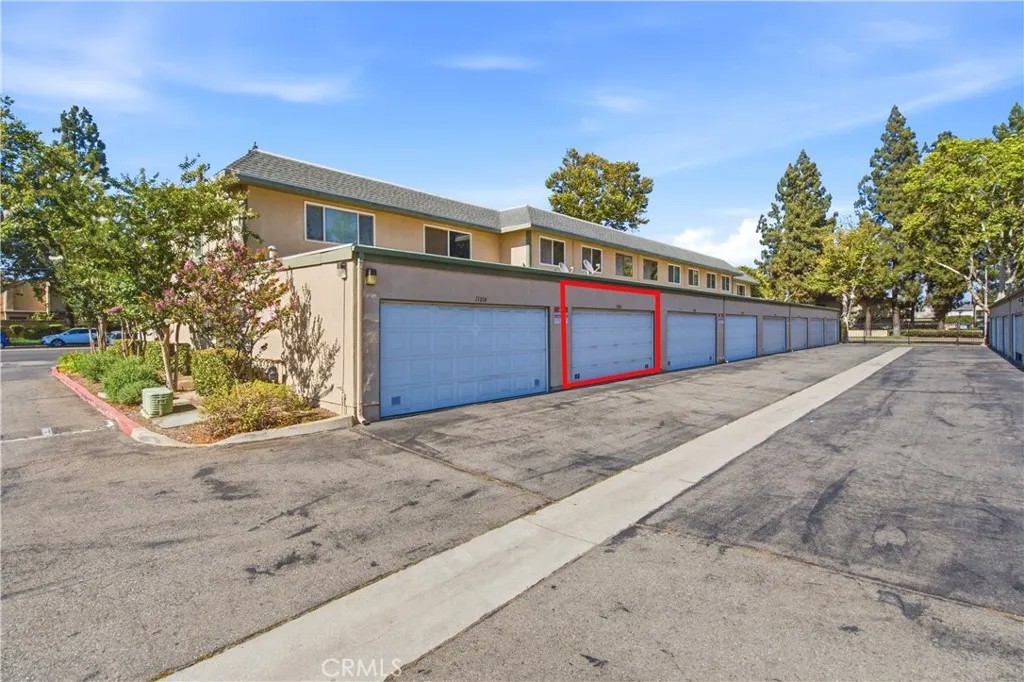 1101 W Francis G