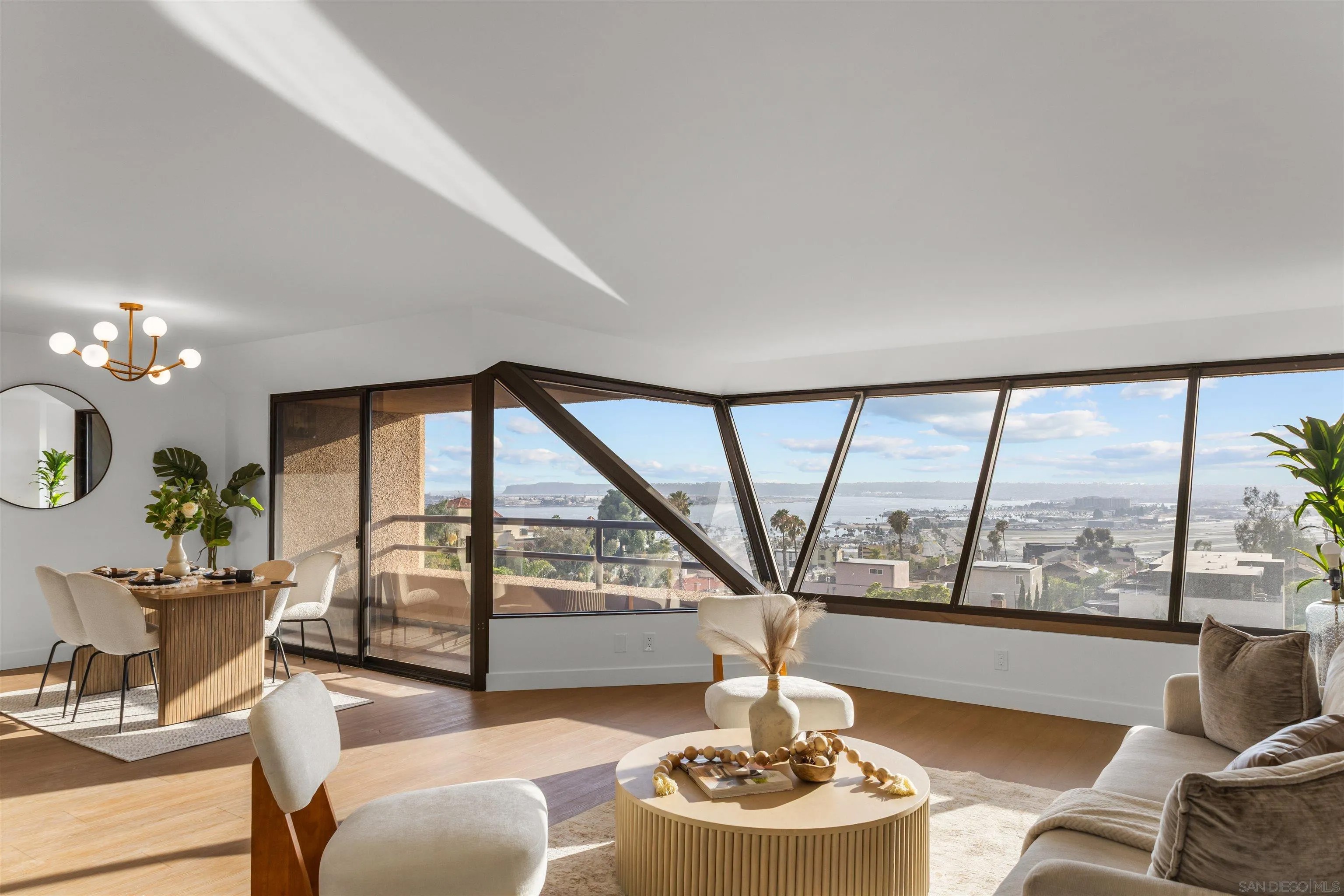 230 W Laurel St 502