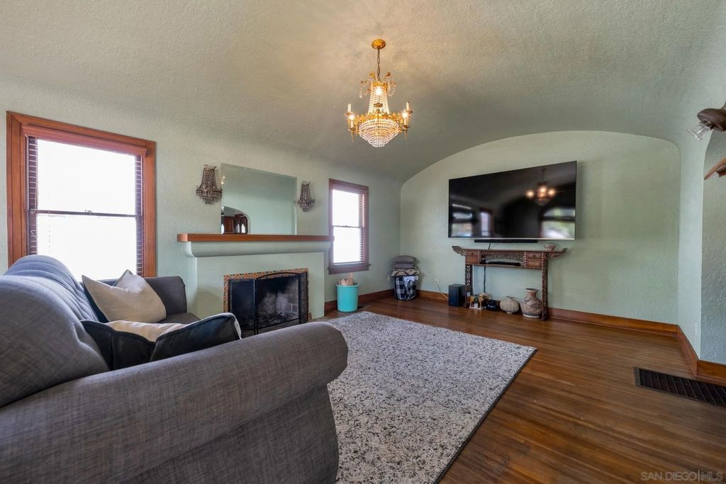 Photo of 4817 Biona Drive, San Diego, CA 92116 (MLS # 250044146)