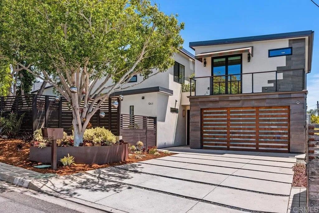 Photo of 941 Nolbey Street, Cardiff By The Sea, CA 92007 (MLS # PTP2603291)