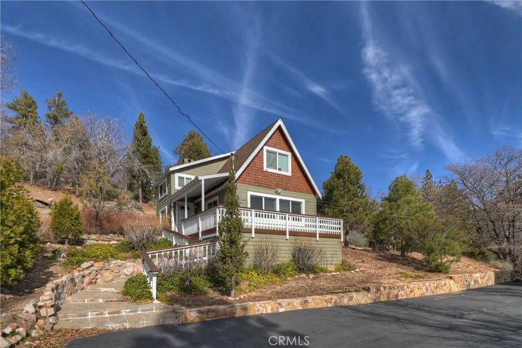 Photo of 39676 Oakglen, Fawnskin, CA 92333 (MLS # IG26012898)