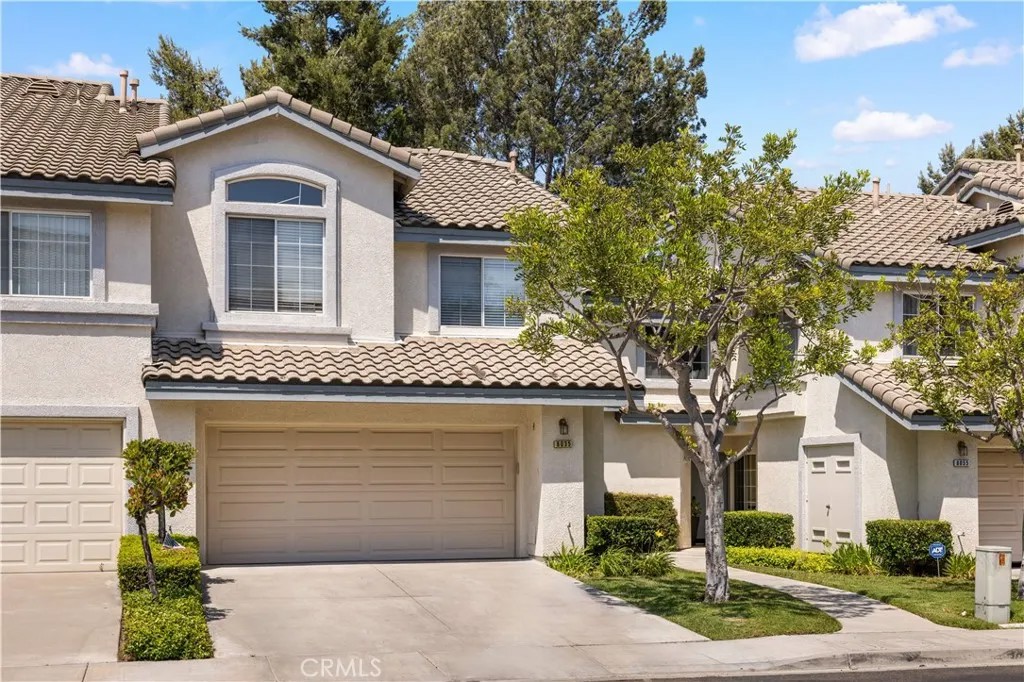 8035 E Treeview Court