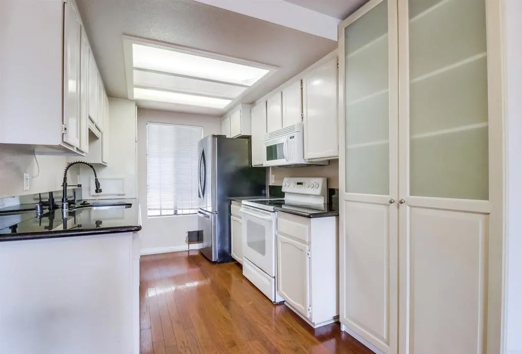 2560 C Street 20