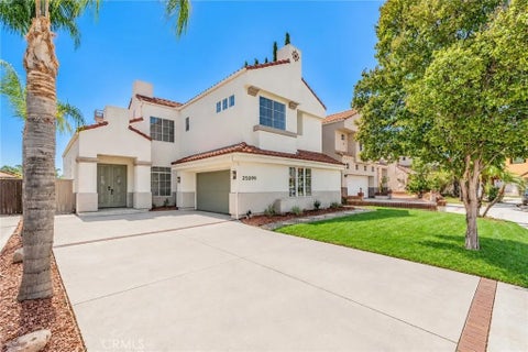 Photo of 25099 Calle Entradero, Murrieta, CA 92563 (MLS # WS26215315)