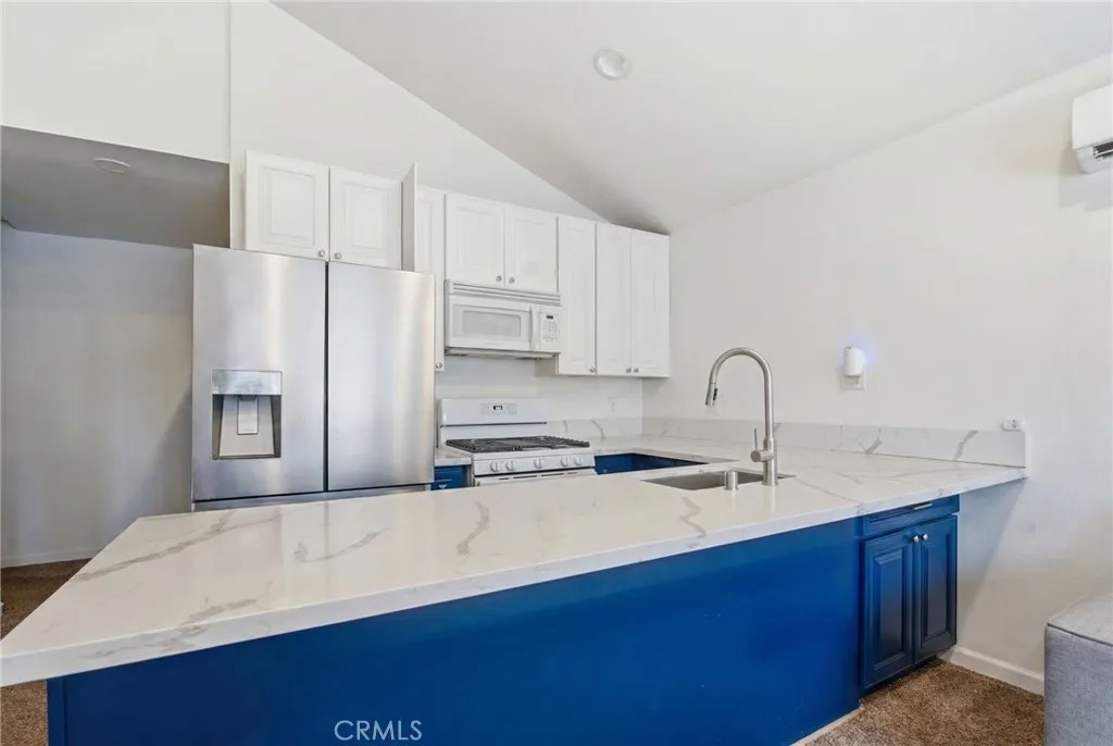 249 E Graham