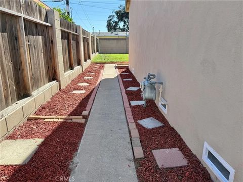 Tiny photo for 1324 W Porter Ave, Fullerton, CA 92833 (MLS # PW25250952)