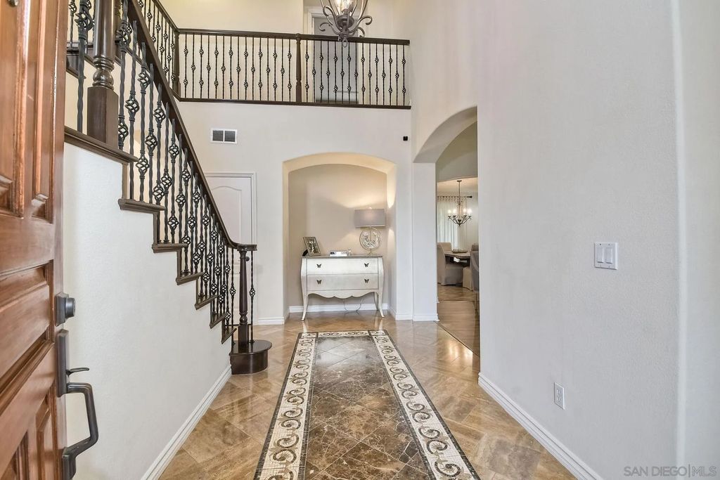 Photo of 993 Hawthorne Creek Dr, Chula Vista, CA 91914 (MLS # 260004345)