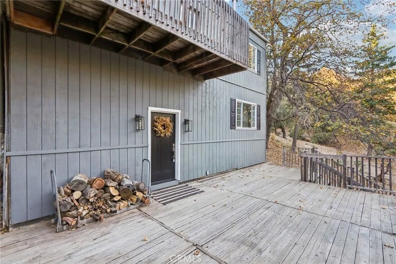 5866 Robin Oak Drive