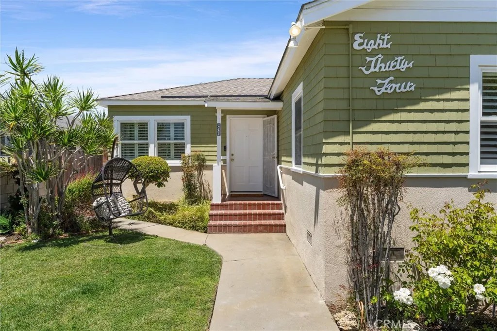 834 W 24th