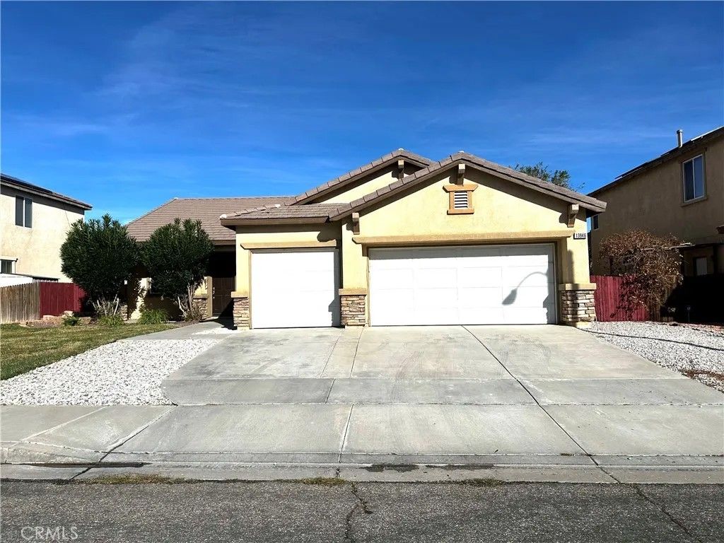 Photo of 13846 Hawk Court, Victorville, CA 92394 (MLS # IG26028683)