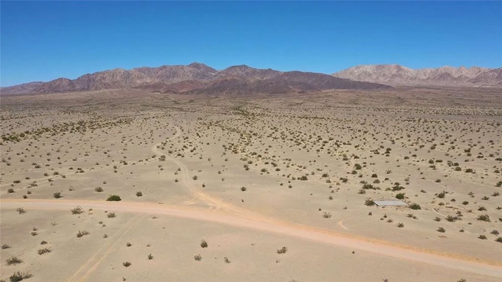 Photo of 5 Indian, 29 Palms, CA 92277 (MLS # FR25276038)