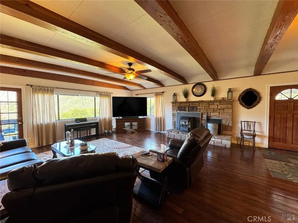 8411 Highway 175