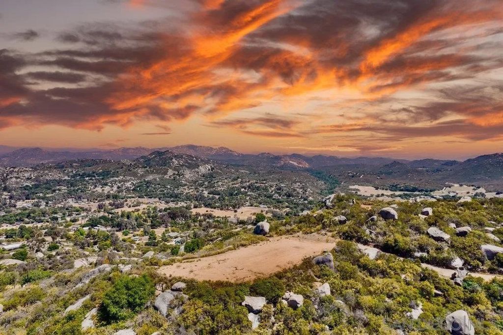 Photo of 16303 Via Penasco, Ramona, CA 92065, Ramona, CA 92065 (MLS # 250045250)