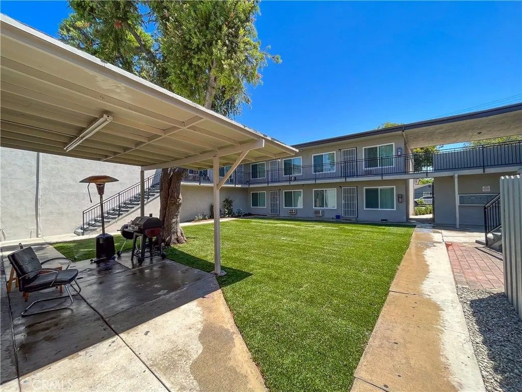 Photo of 925 South Malden Ave, Fullerton, CA 92832 (MLS # PW26029635)