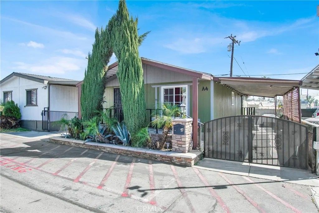 Photo of 850 Mission #A4, Ontario, CA 91762 (MLS # IG26059141)