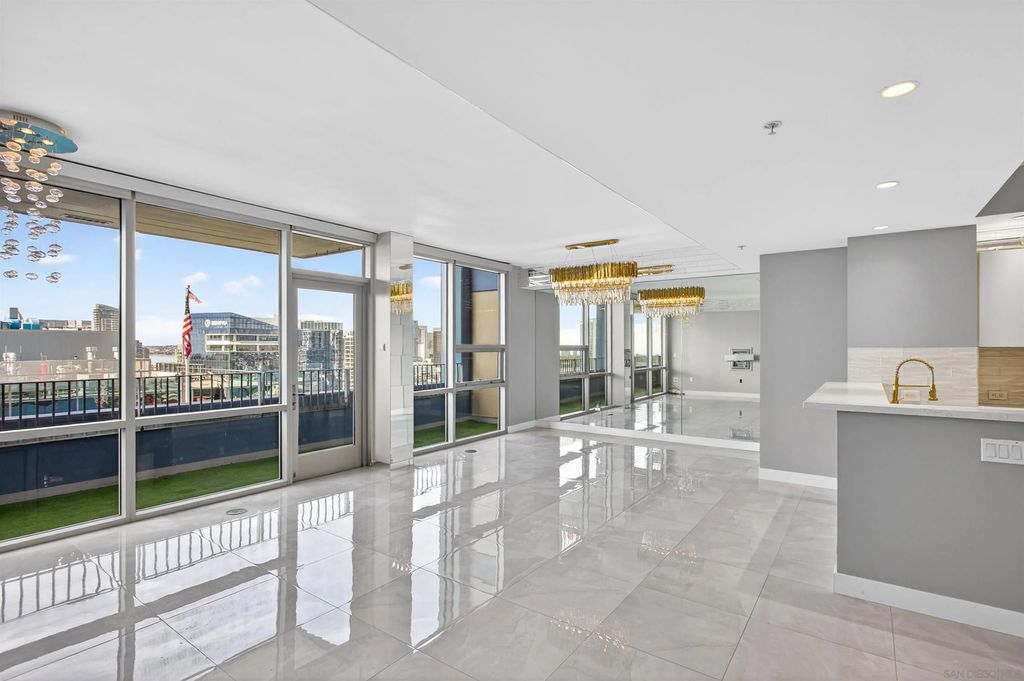 Photo of 321 10Th Ave #2204, San Diego, CA 92101 (MLS # 2600328)