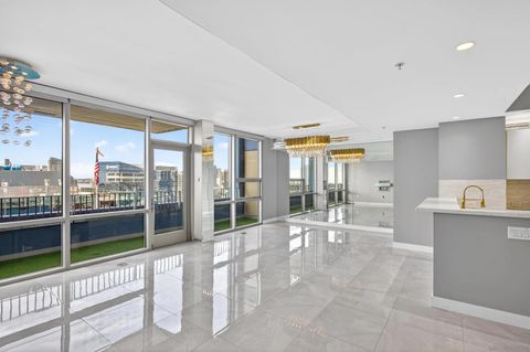 321 10Th Ave 2204 San Diego CA 92101