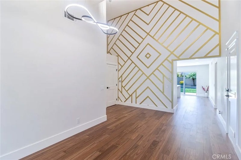 4122 Loma