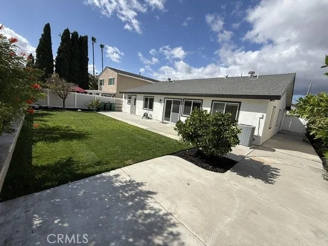 4122 Loma
