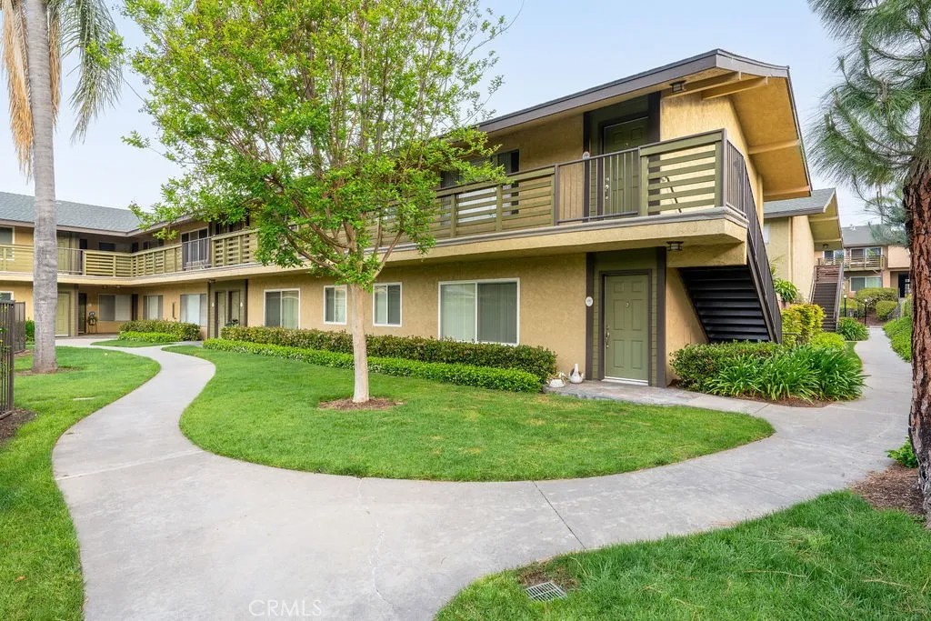 1430 W Lambert Rd 407