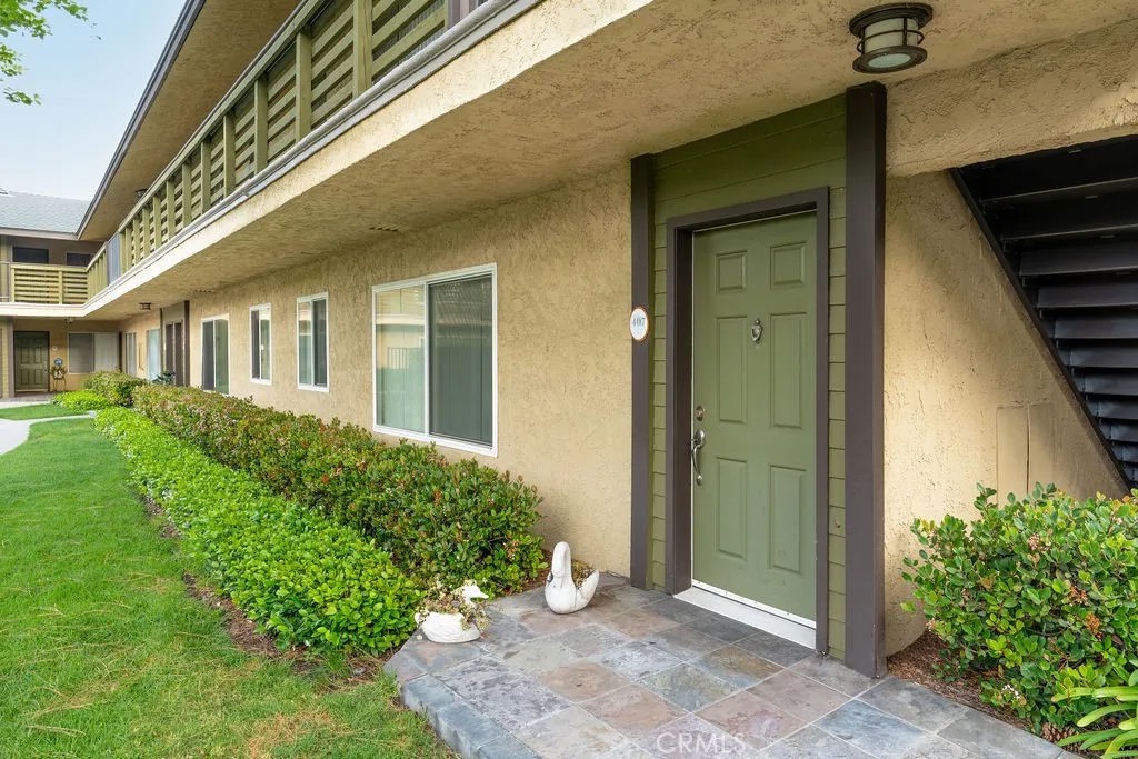1430 W Lambert Rd 407