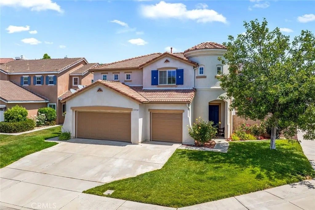Photo of 31332 Gatehouse Court, Murrieta, CA 92563 (MLS # SW25128960)