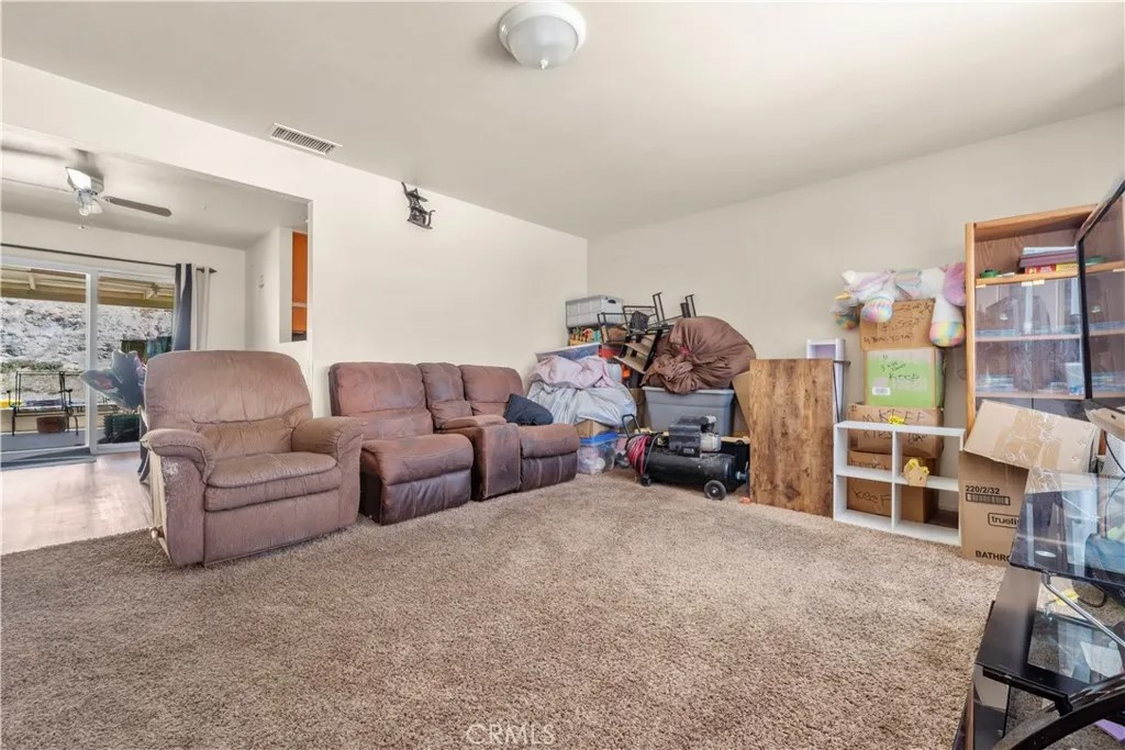 530 E Mountain View