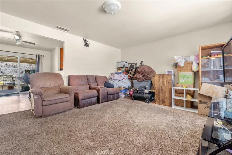 530 E Mountain View