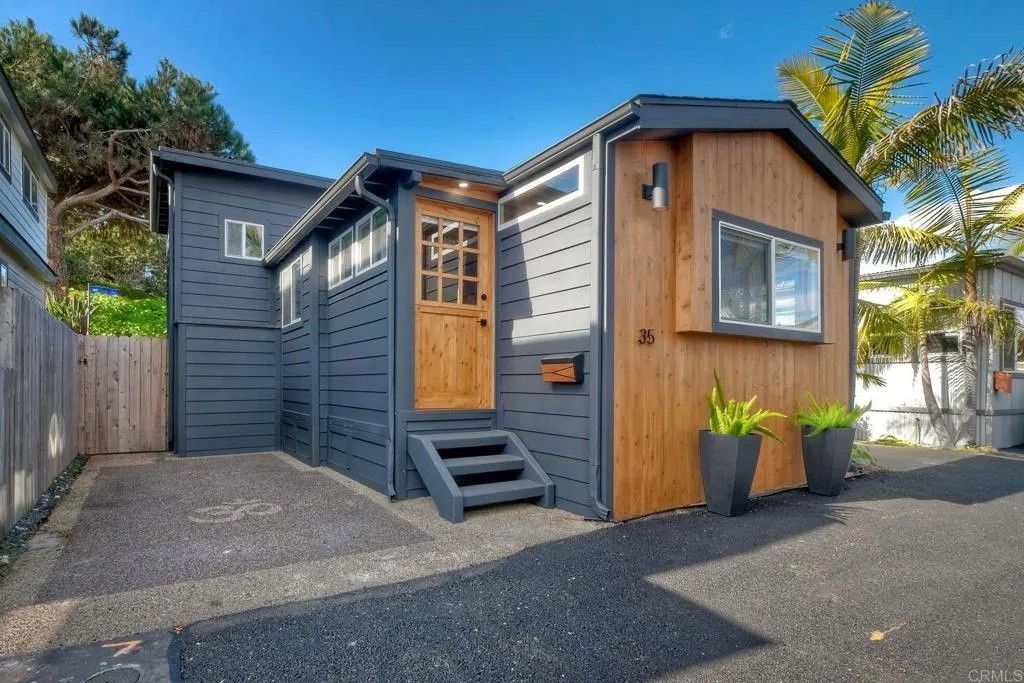 Photo of 123 Jasper St #35, Encinitas, CA 92024 (MLS # NDP2601004)