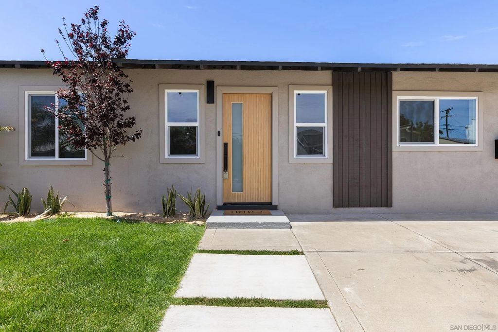 Photo of 4410 Gila Ave, San Diego, CA 92117 (MLS # 260010570)