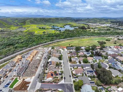 Tiny photo for 707 Kingbird Loop, Oceanside, CA 92058 (MLS # NDP2510484)