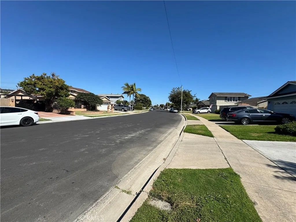 Photo of 16763 Daisy Avenue, Fountain Valley, CA 92708 (MLS # PW26077523)