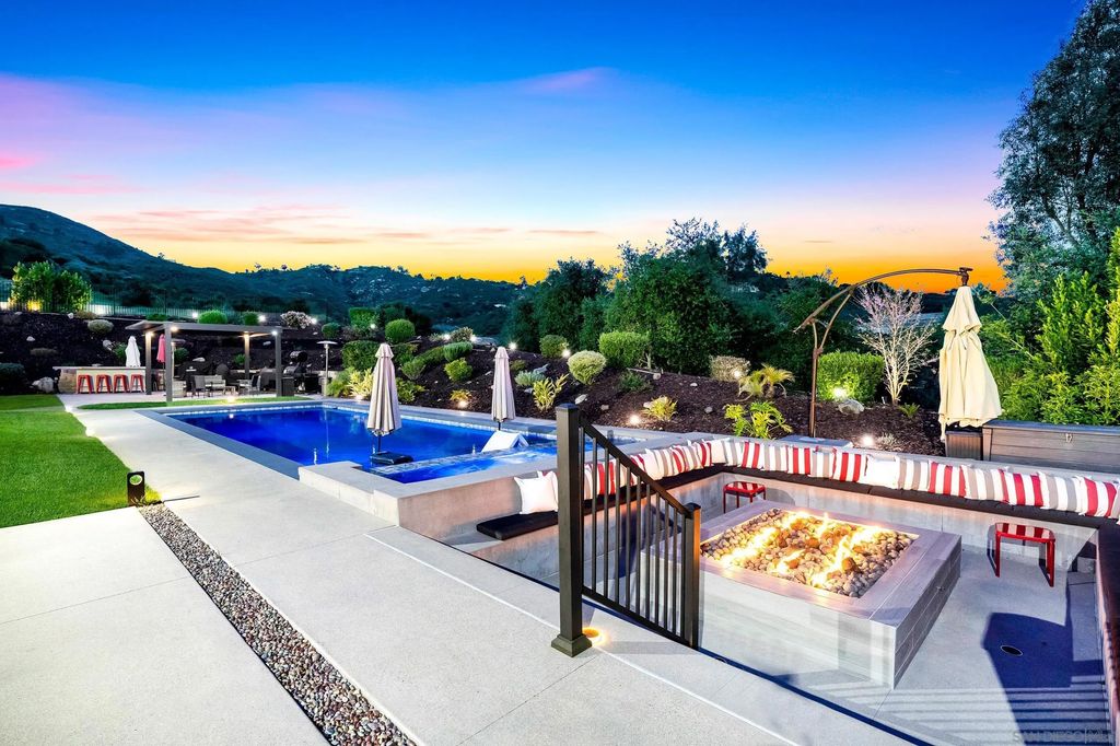 Photo of 21992 Wilgen Rd, Escondido, CA 92029 (MLS # 260008059)