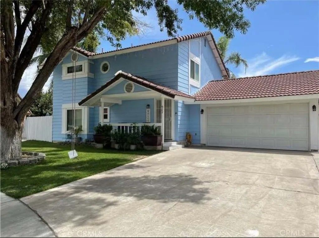 Photo of 922 Clover Street, San Jacinto, CA 92582 (MLS # CV26006457)