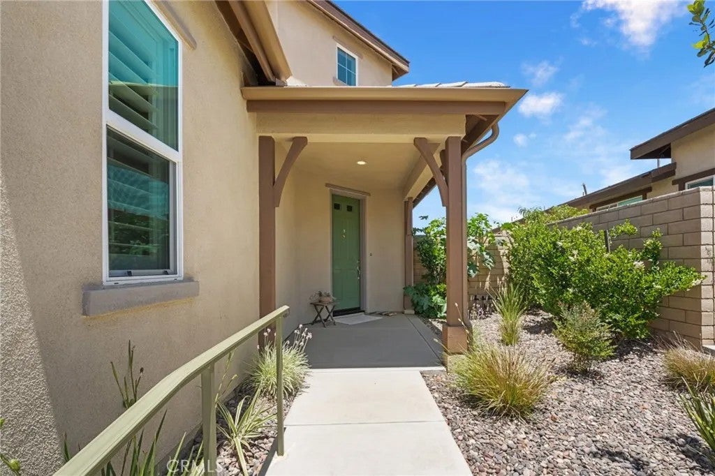 32042 Hyacinth Way