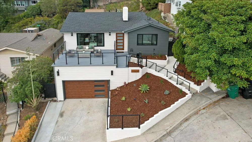 3412 Poe Street